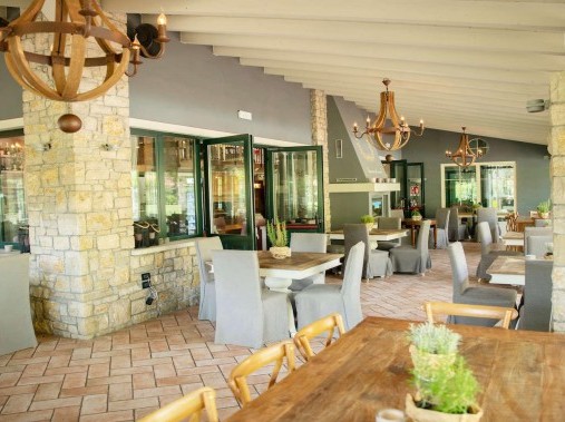 Espace restaurant avec terrasse - Park Residence Il Gabbiano