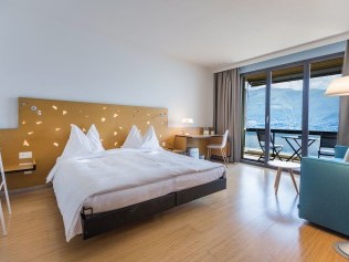 Large Classic Double Room mit Seesicht - Parkhotel Brenscino Brissago