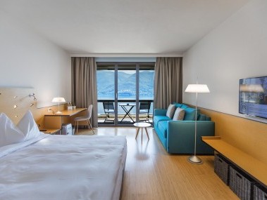 Large Classic Double Room mit Seesicht - Parkhotel Brenscino Brissago