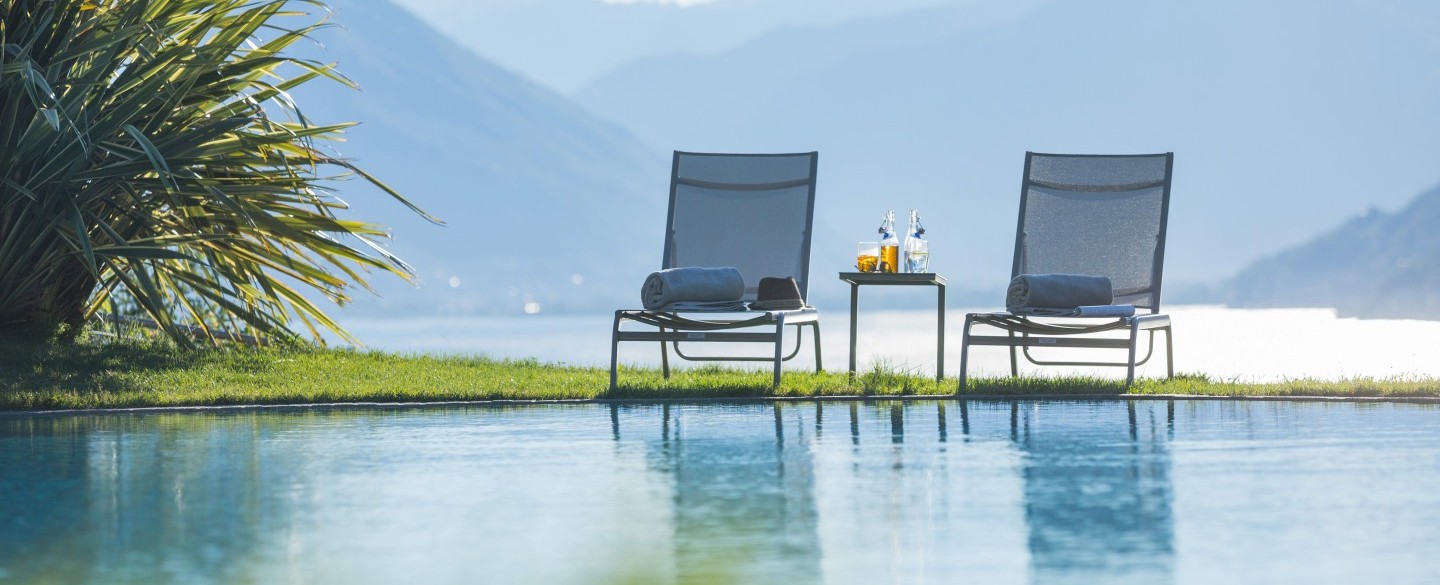 Pool mit Aussicht - Parkhotel Brenscino Brissago