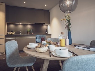 Küche mit Essbereich - Parsenn Resort