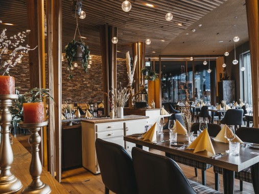 Espace restaurant - Peaks Place Apartments