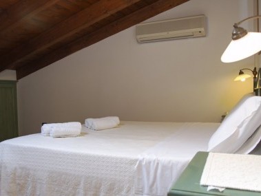 Schlafzimmer - Podere Monte Sixeri Residenze di Campagne