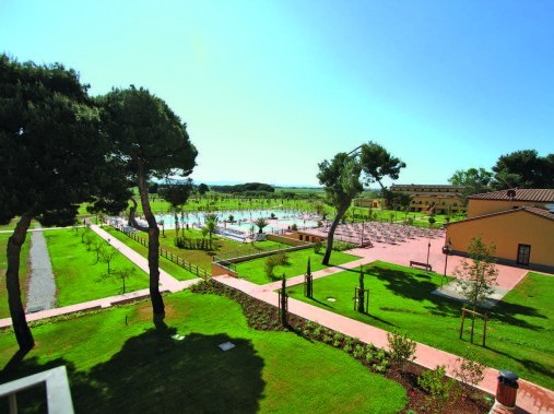 Vista sulla struttura di vacanze - Poggio all'Agnello Baratti