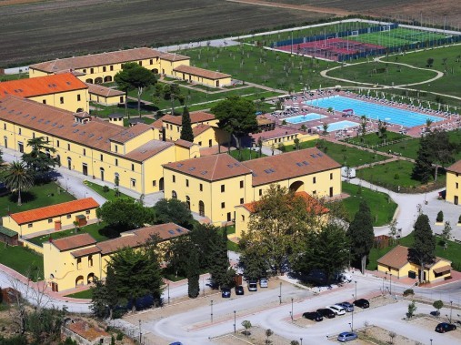 Vista sulla struttura di vacanze - Poggio all'Agnello Baratti