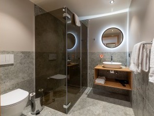 Badezimmer - Pradas Resort