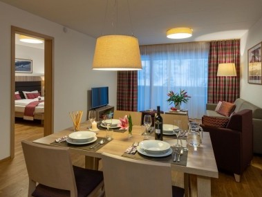 Wohnzimmer mit Essbereich - Pradas Resort