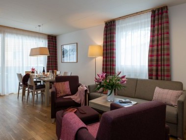 Wohnzimmer mit Essbereich - Pradas Resort