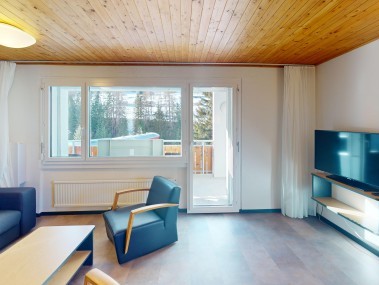 Wohnzimmer mit Essbereich - Reka-Feriendorf Bergün