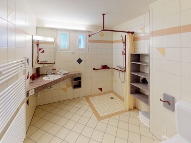 Badezimmer - Reka-Feriendorf Bergün