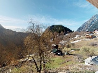 Balcony with mountain view - Reka Holiday Village Blatten