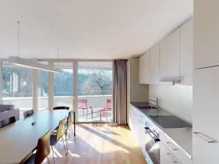 Kitchen with dining area - Reka Holiday Village Blatten