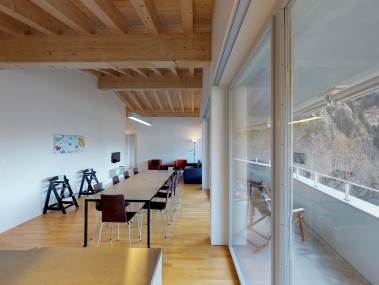 Kitchen with dining area - Reka Holiday Village Blatten