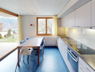 Kitchen with dining area - Reka Holiday Village Disentis