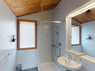 Badezimmer - Reka-Feriendorf Disentis