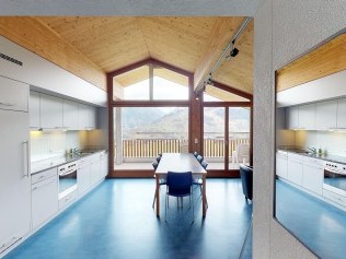 Kitchen with dining area - Reka Holiday Village Disentis