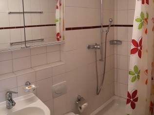 Badezimmer - Reka-Feriendorf Lenk