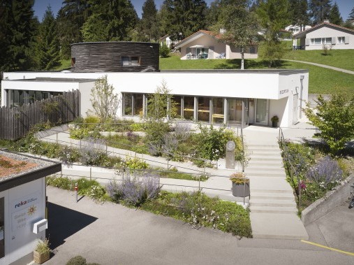 Vue extérieure en été - Village de vacances Reka Montfaucon
