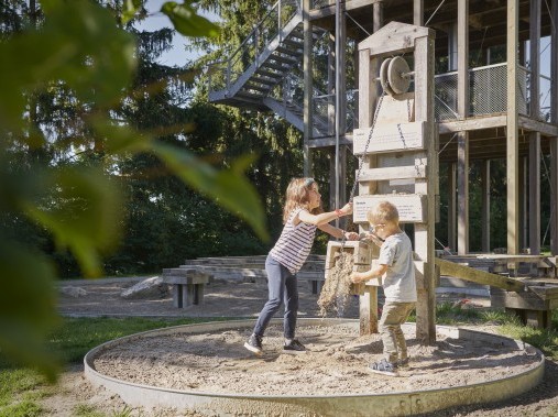 Vue extérieure en été - Village de vacances Reka Montfaucon