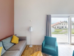 Wohnzimmer mit Essbereich/Küche - Reka-Feriendorf Montfaucon