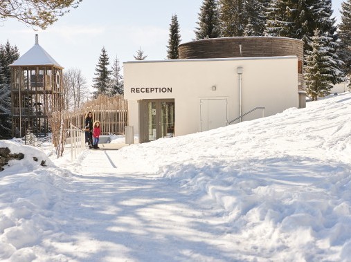 Vue extérieure en hiver - Village de vacances Reka Montfaucon