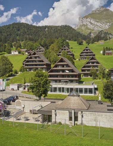 Aussenansicht im Sommer - Reka-Feriendorf Wildhaus