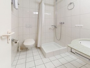 Badezimmer - Reka-Feriendorf Wildhaus