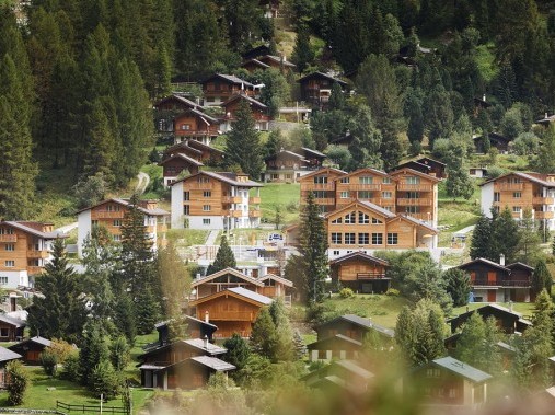 Vue extérieure en été - Village de vacances Reka Zinal