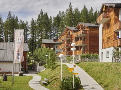 Vue extérieure en été - Village de vacances Reka Zinal