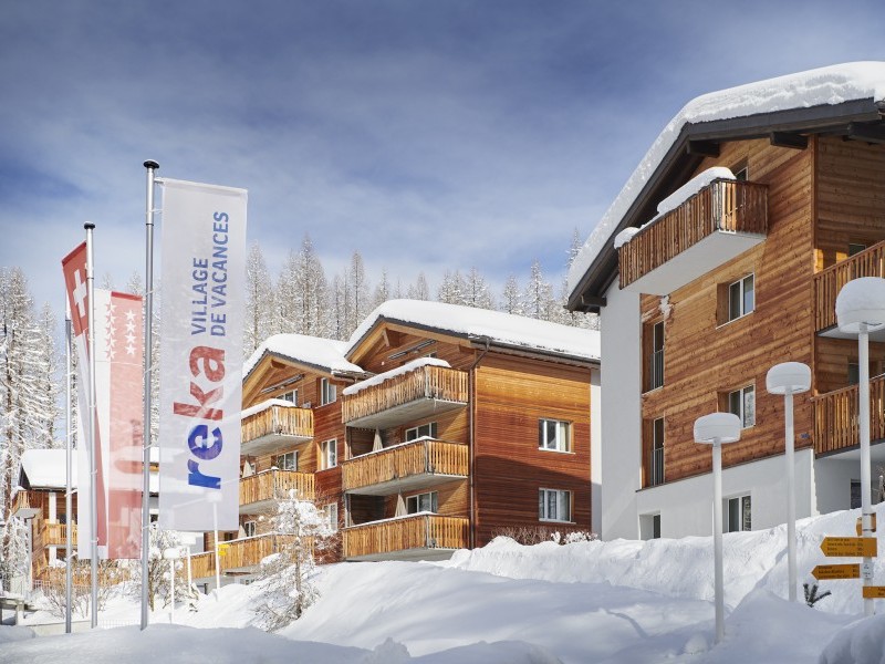 Aussenansicht im Winter - Reka-Feriendorf Zinal