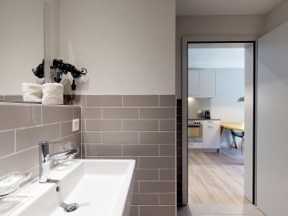 Badezimmer - Reka-Feriendorf Zinal