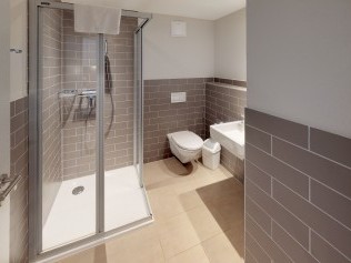 Badezimmer - Reka-Feriendorf Zinal