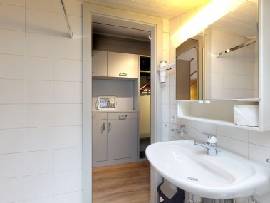 Badezimmer - Reka-Feriendorf Zinal