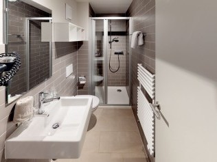 Badezimmer - Reka-Feriendorf Zinal