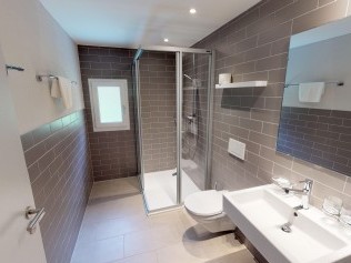 Badezimmer - Reka-Feriendorf Zinal