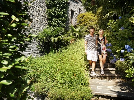Aussenansicht im Sommer - Reka-Ferienhaus Brissago