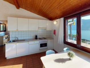 Küche mit Essbereich - Reka-Ferienanlage Brissago