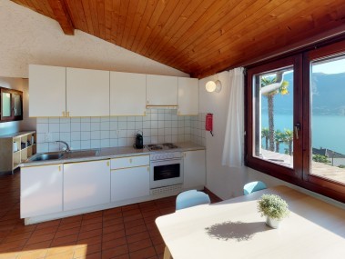 Küche mit Essbereich - Reka-Ferienanlage Brissago