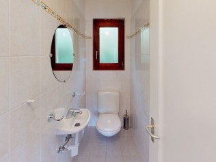 Separate Toilette - Reka-Ferienanlage Brissago