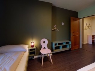 Schlafzimmer - Reka-Ferienanlage Chesa Engadina Madulain