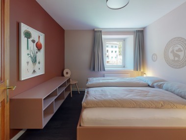 Schlafzimmer - Reka-Ferienanlage Chesa Engadina Madulain