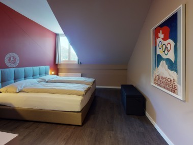 Schlafzimmer - Reka-Ferienanlage Chesa Engadina Madulain
