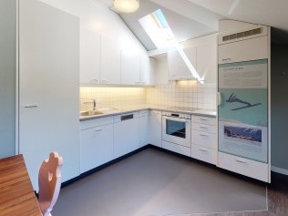 Küche - Reka-Ferienanlage Chesa Engadina Madulain