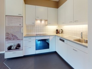 Küche - Reka-Ferienanlage Chesa Engadina Madulain