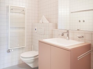 Badezimmer - Reka-Ferienanlage Chesa Engadina Madulain