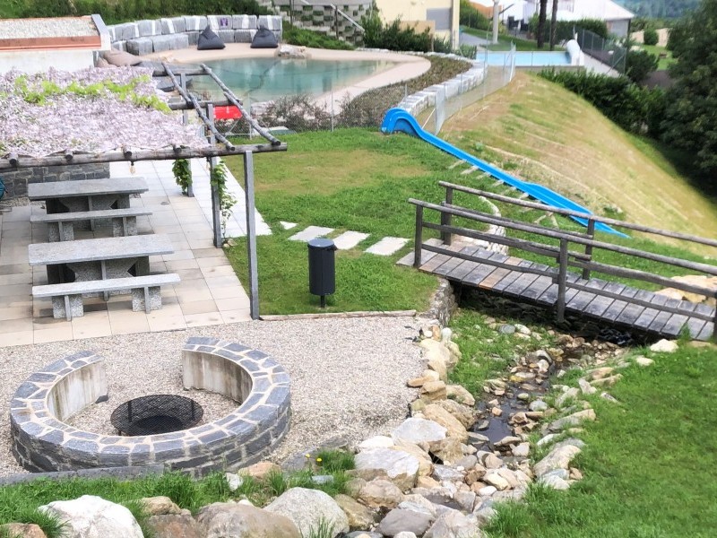 Vue extérieure en été - Maison de vacances Reka Magadino
