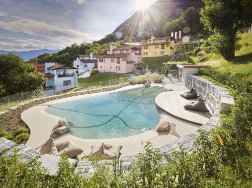 Exterior view in summer - Reka Holiday house Magadino
