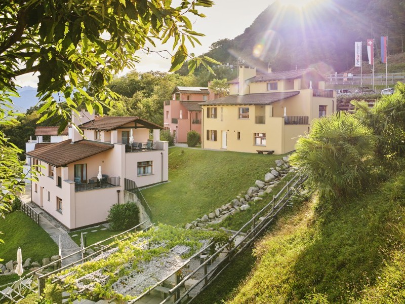 Vista esterna in estate - Casa di vacanza Reka Magadino