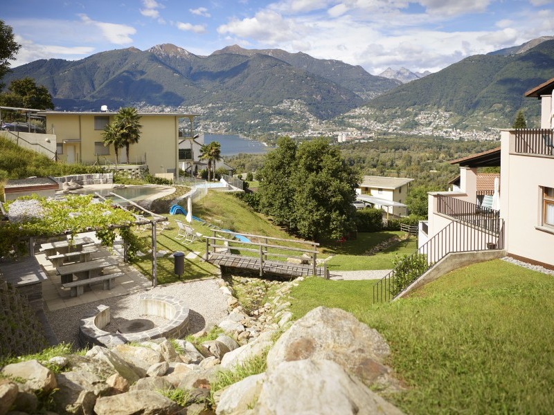 Vista esterna in estate - Casa di vacanza Reka Magadino