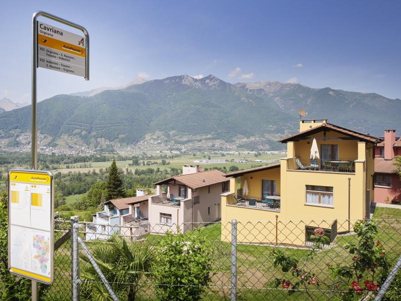Vue extérieure en été - Maison de vacances Reka Magadino
